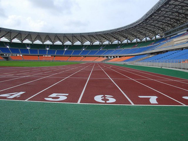 公園球場塑膠跑道